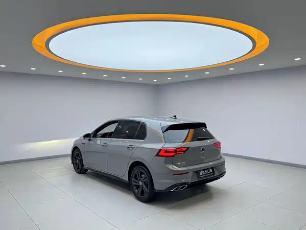 Volkswagen Golf 2023