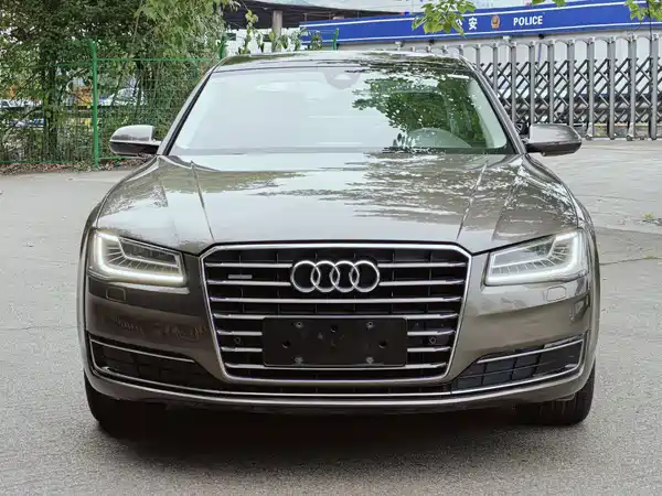 Audi A8 2014