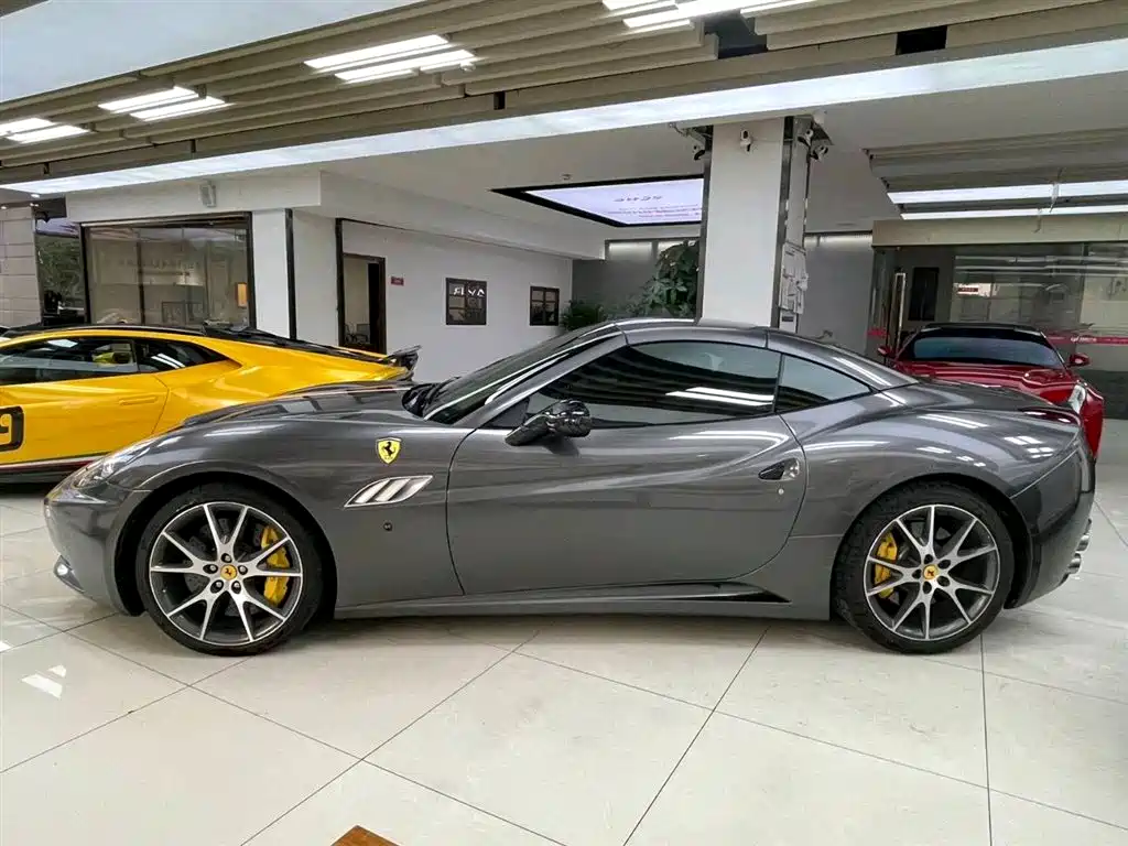Ferrari California T 2013 — фото 4