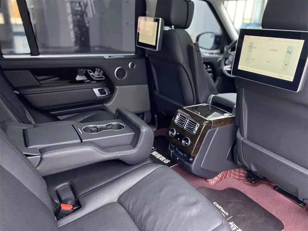 Land Rover Range Rover 2022 — фото 12