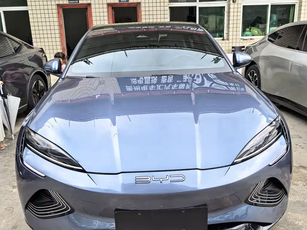 BYD Seal 2023 — фото 1