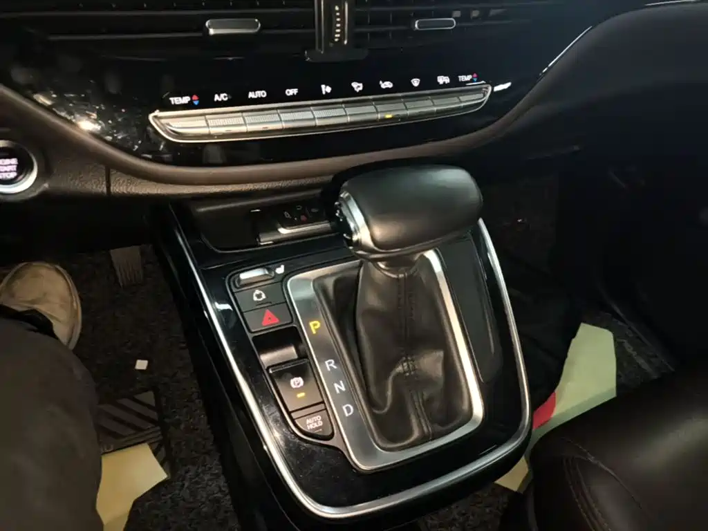 GAC Motor Trumpchi M6 2019 — фото 14
