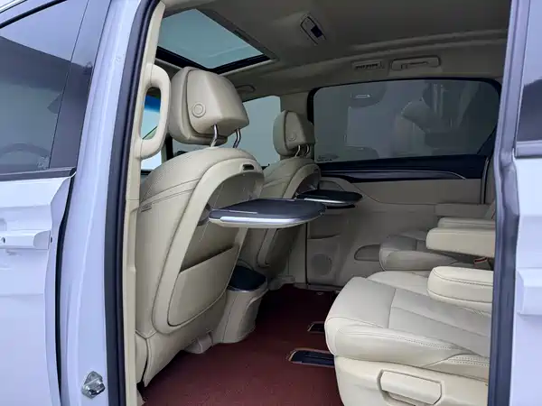 Buick GL8 2023