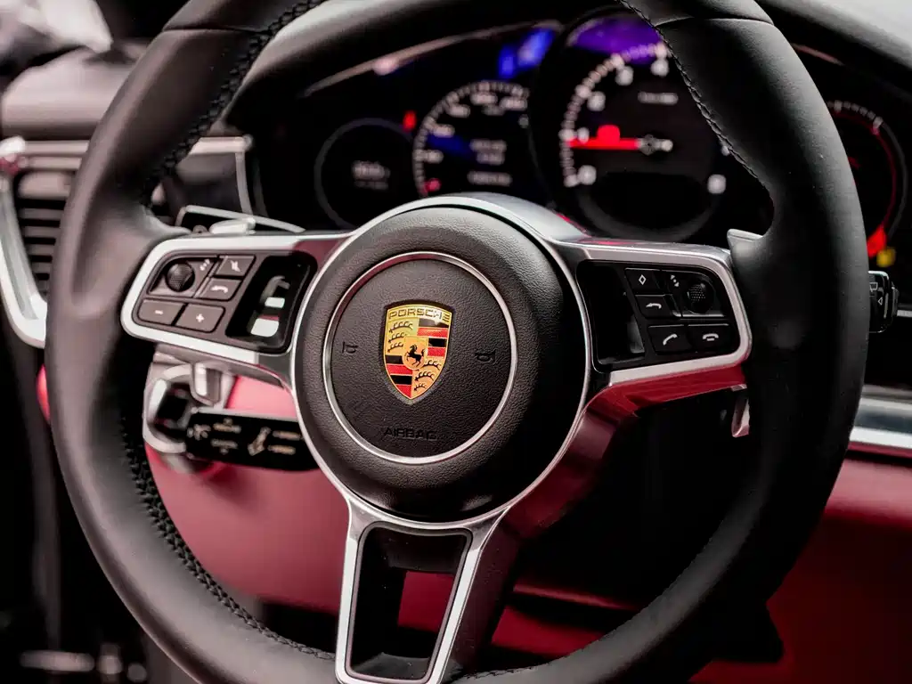 Porsche Panamera 2017 — фото 12