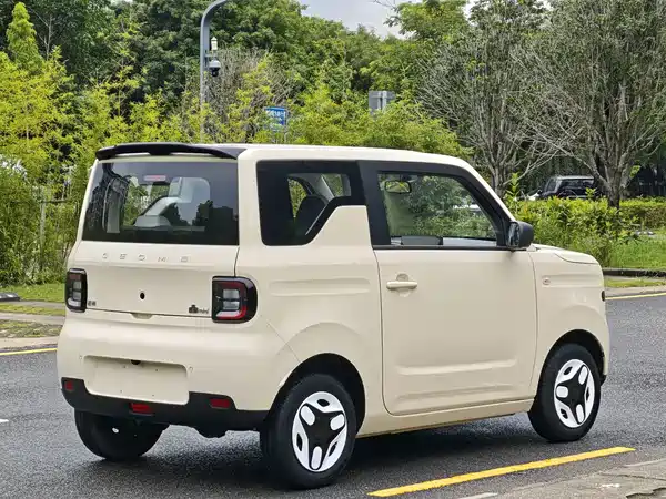 Geely Galaxy Panda 2025