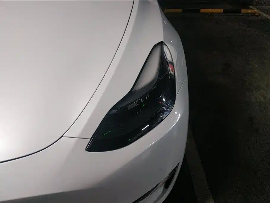 Tesla Model Y 2023 — фото 5