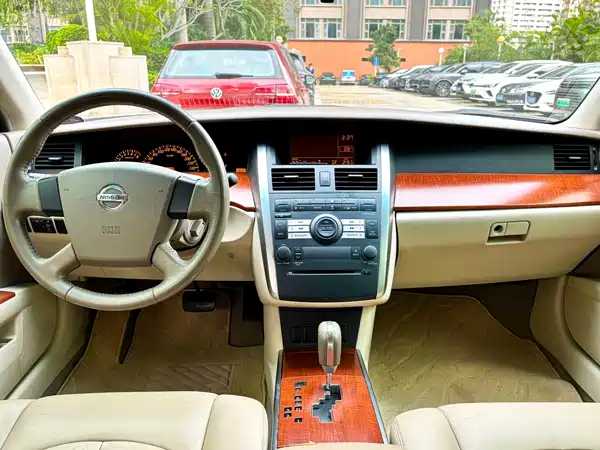 Nissan Teana 2004