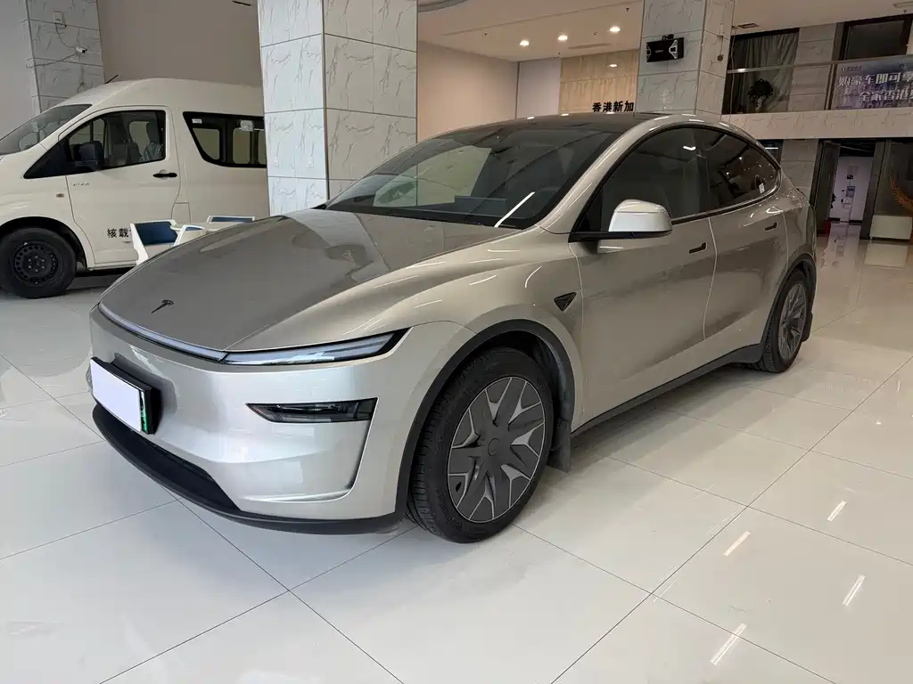 Tesla Model Y L 2025 — фото 2