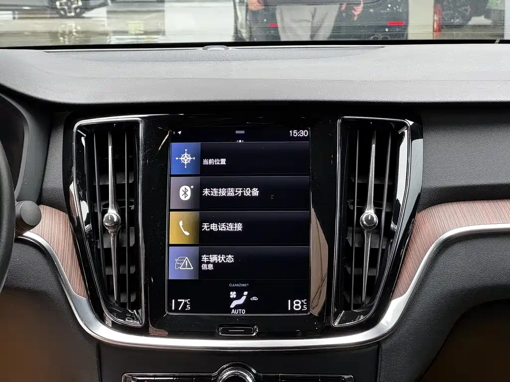 Volvo S60 2020 — фото 12