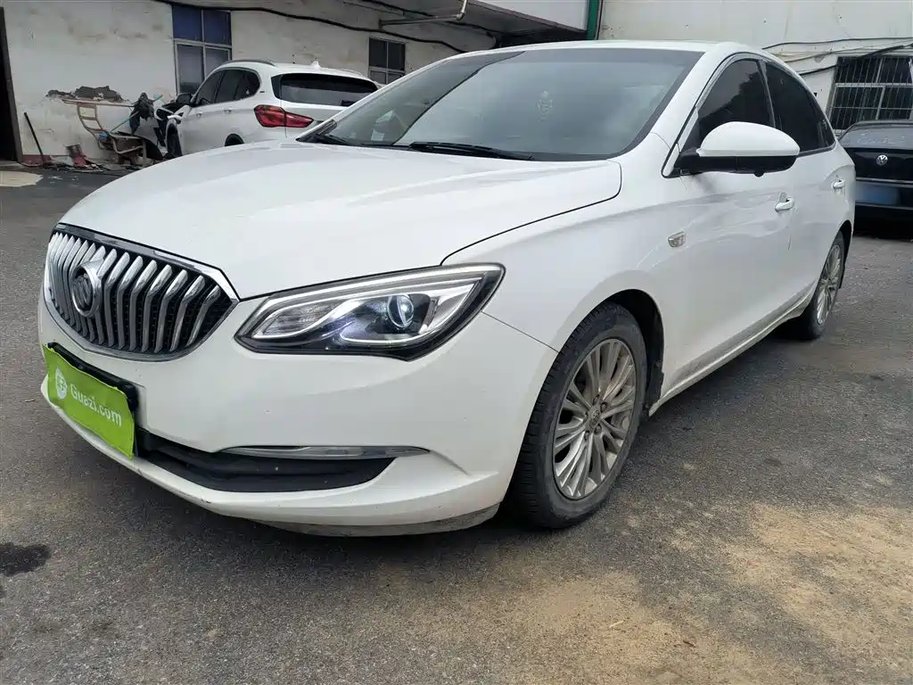 Buick Excelle 2017 — фото 1