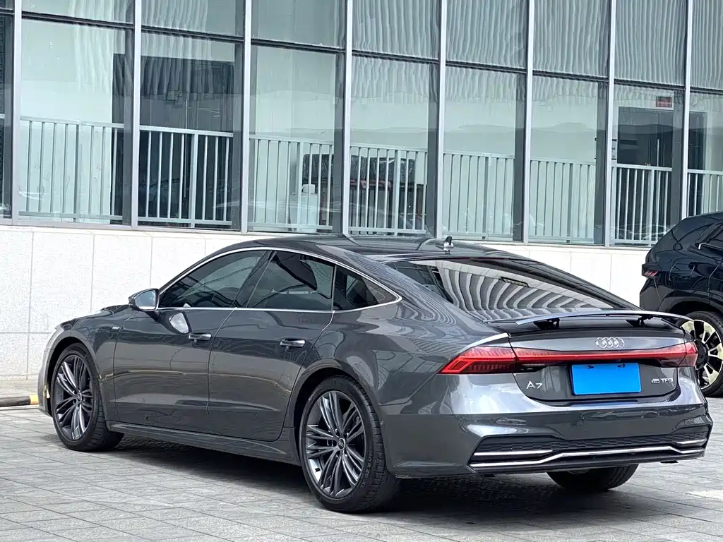 Audi A7 2023 — фото 9
