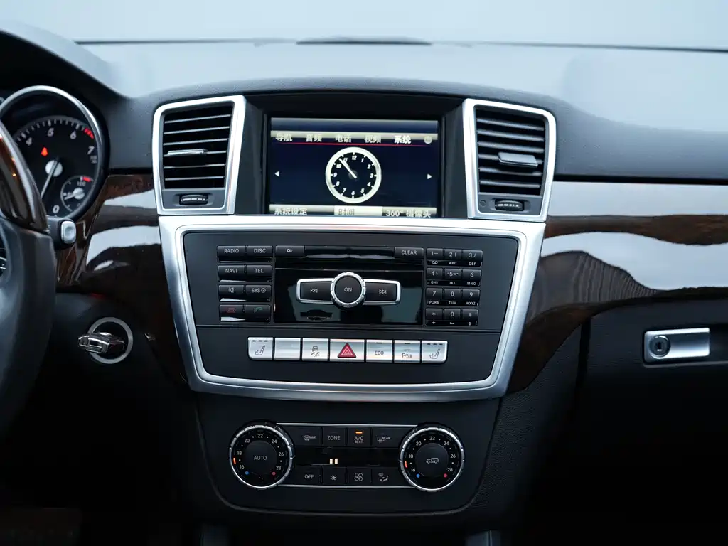 Mercedes-Benz M-Class 2015 — фото 8