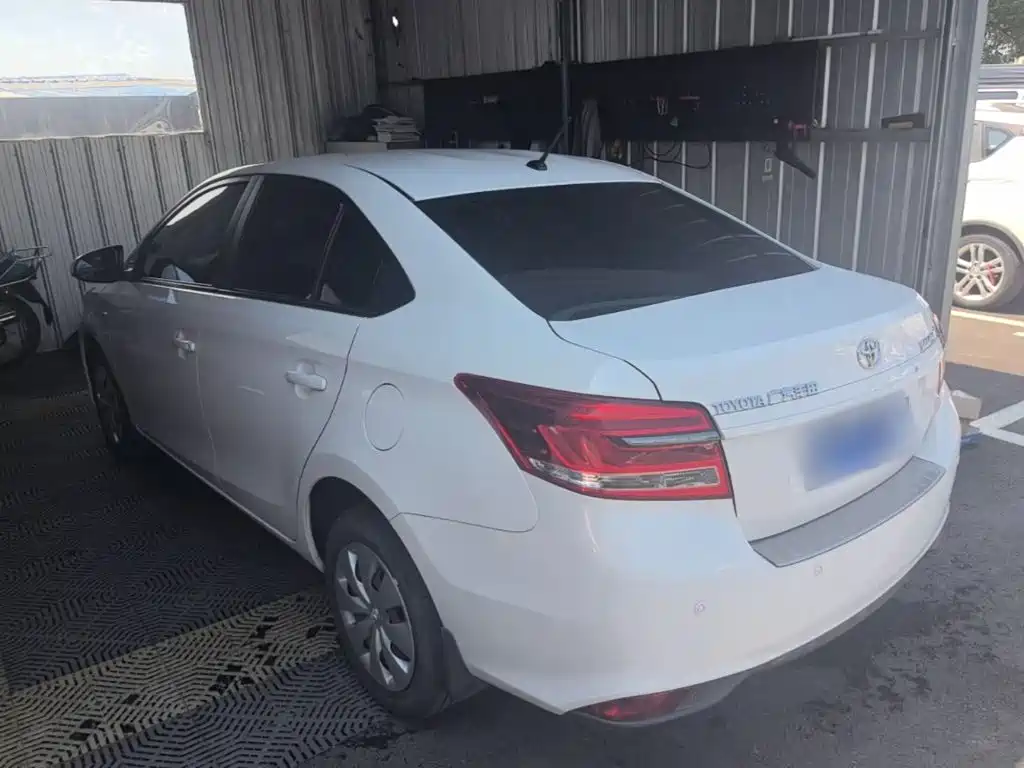 Toyota Yaris L 2020