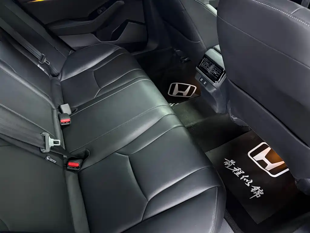 Honda Accord 2024 — фото 8