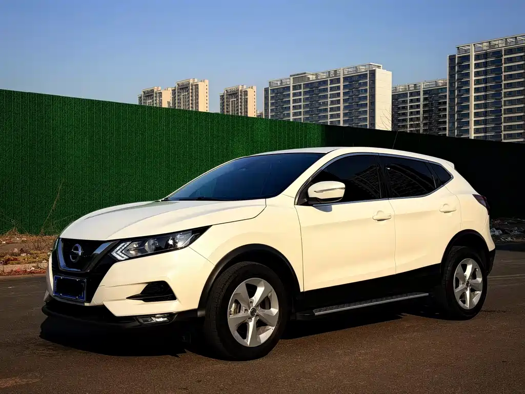 Nissan Qashqai 2023 — фото 1