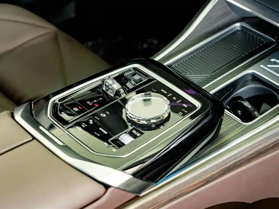 BMW 7 Series 2023 — фото 22