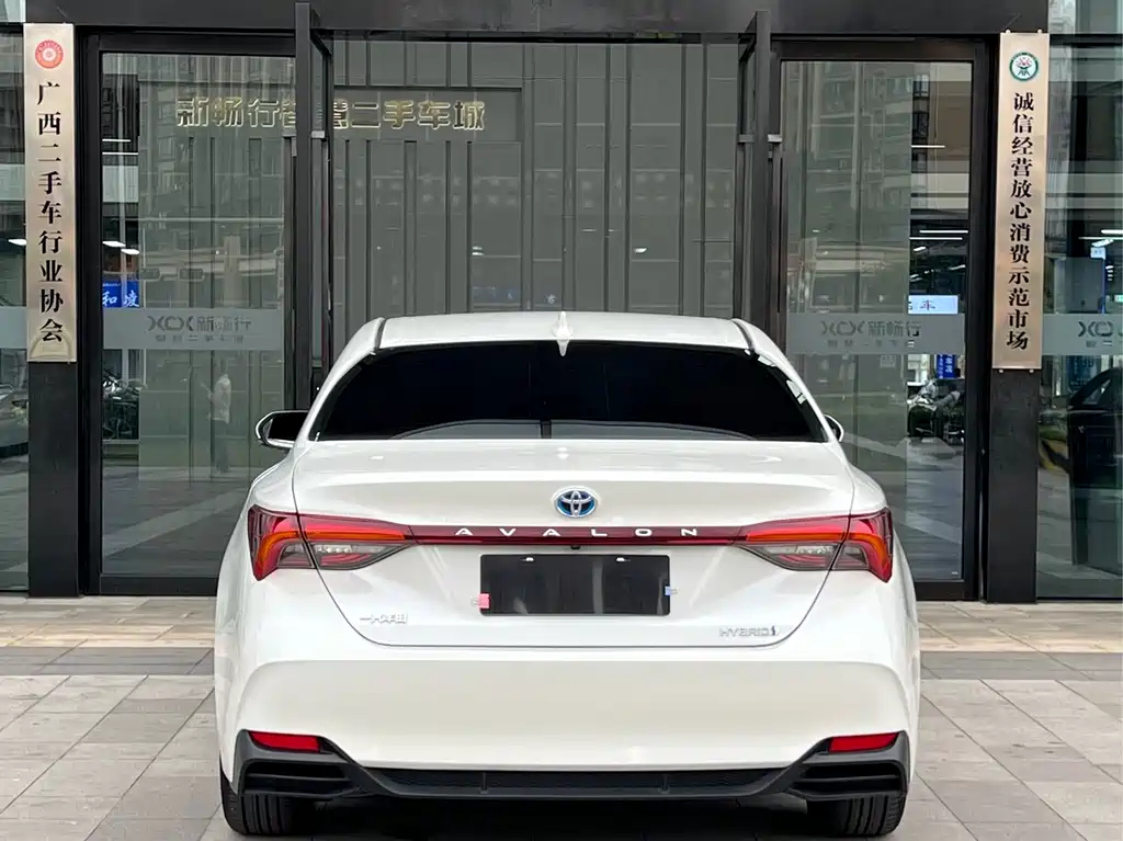 Toyota Avalon 2019 — фото 5
