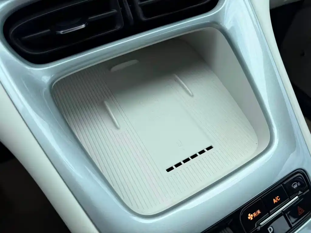 Geely Galaxy Starwish 2025 — фото 23