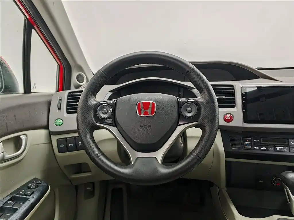 Honda Civic 2013 — фото 11