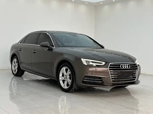 Audi A4L 2018