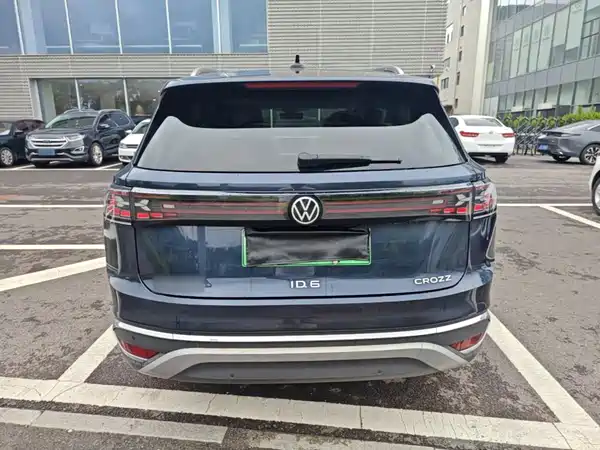 Volkswagen ID 6 CROZZ 2022