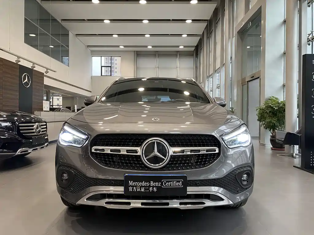 Mercedes-Benz GLA 2023