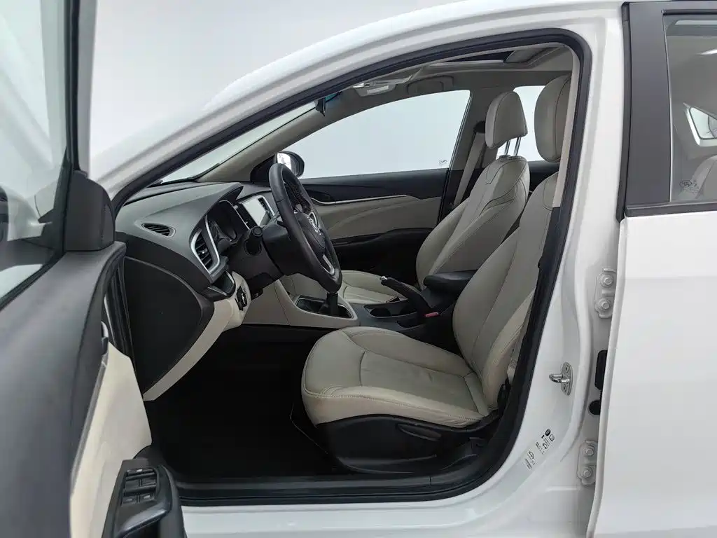 Buick Excelle GT 2019 — фото 10