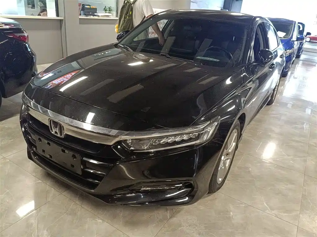 Honda Accord 2021 — фото 1