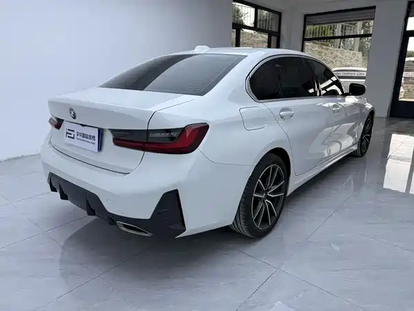 BMW 3 Series 2023
