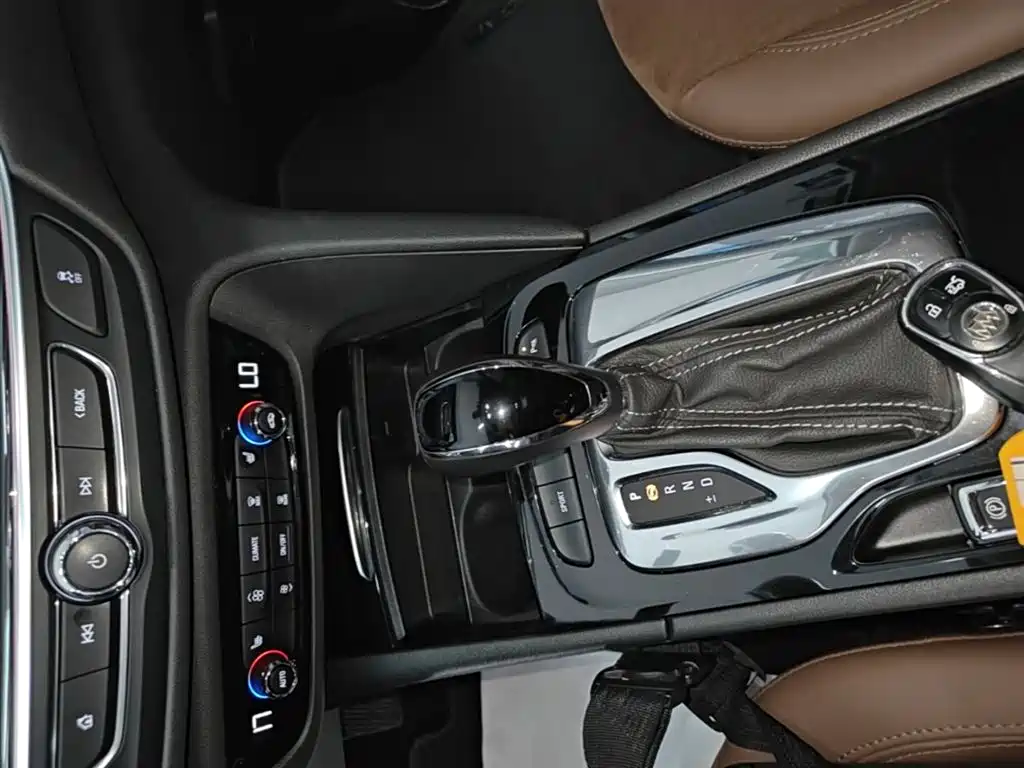Buick Regal 2019 — фото 14