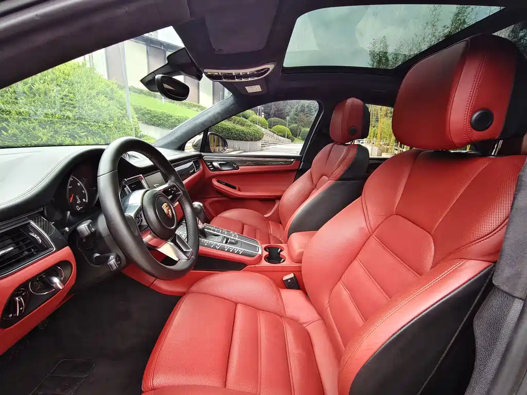 Porsche Macan 2015 — фото 25