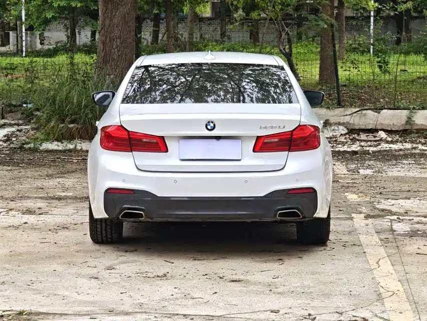BMW 5 Series 2018 — фото 5
