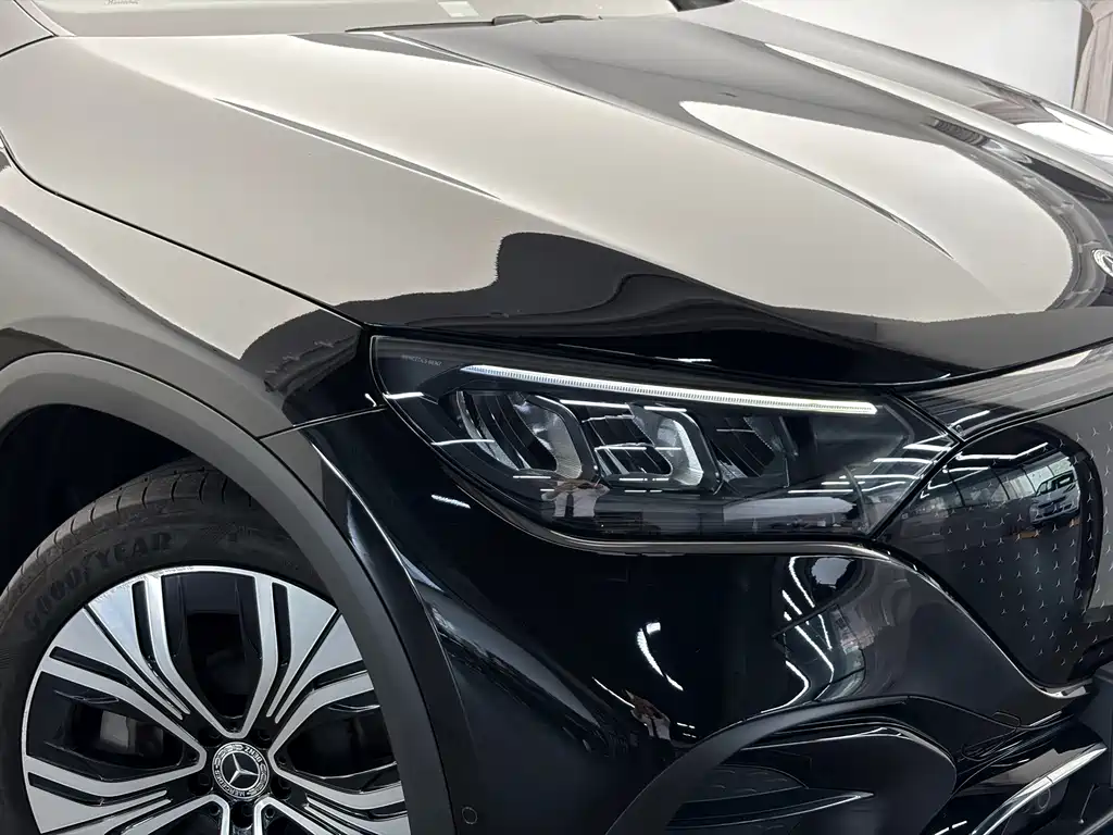 Mercedes-Benz EQE SUV 2025 — фото 19