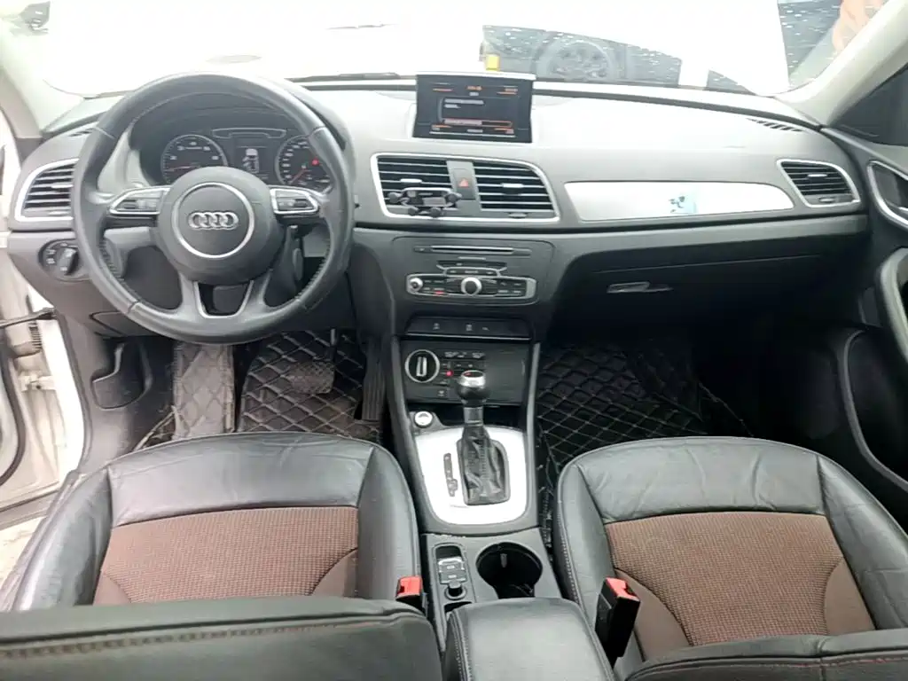 Audi Q3 2018 — фото 10