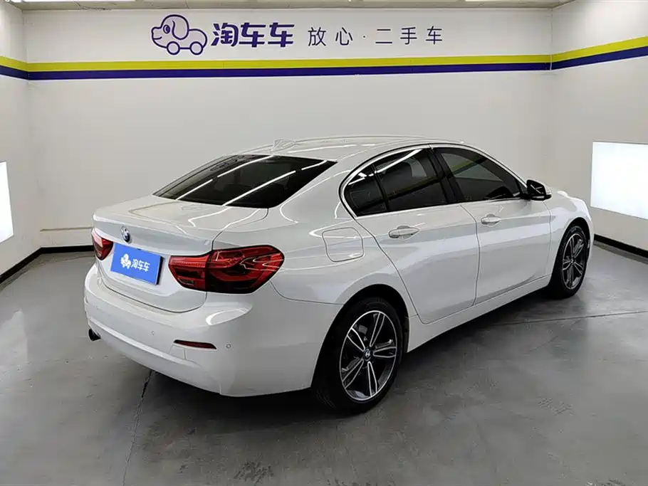 BMW 1 Series 2019
