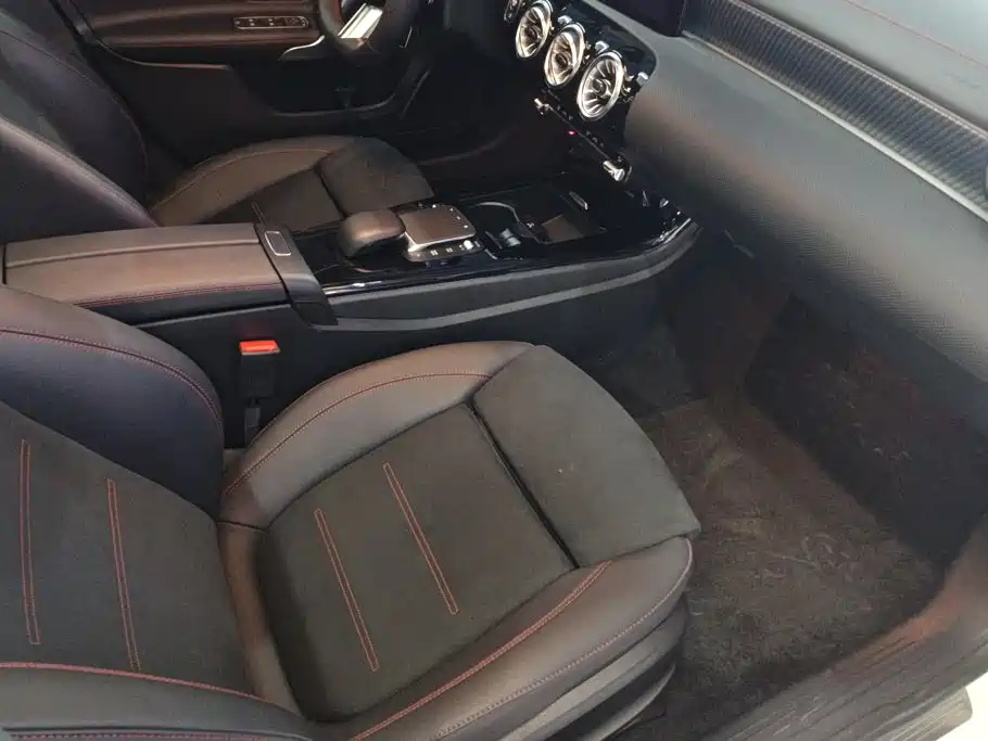 Mercedes-Benz A-Class 2023 — фото 8