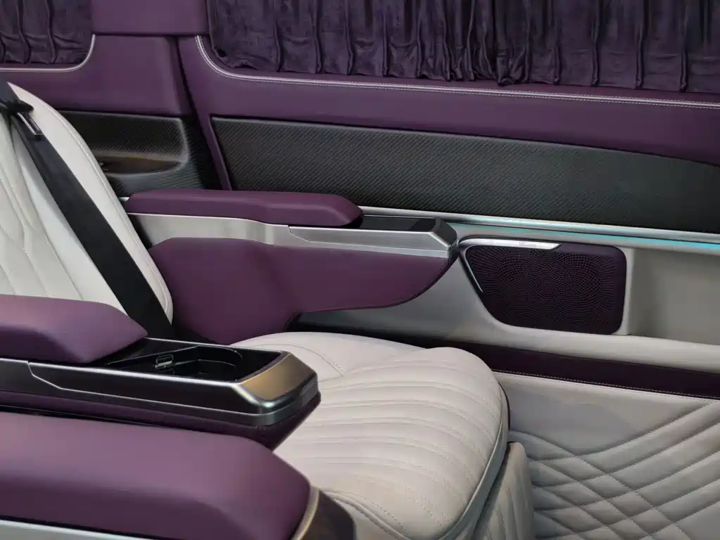 Mercedes-Benz Vito 2017 — фото 19