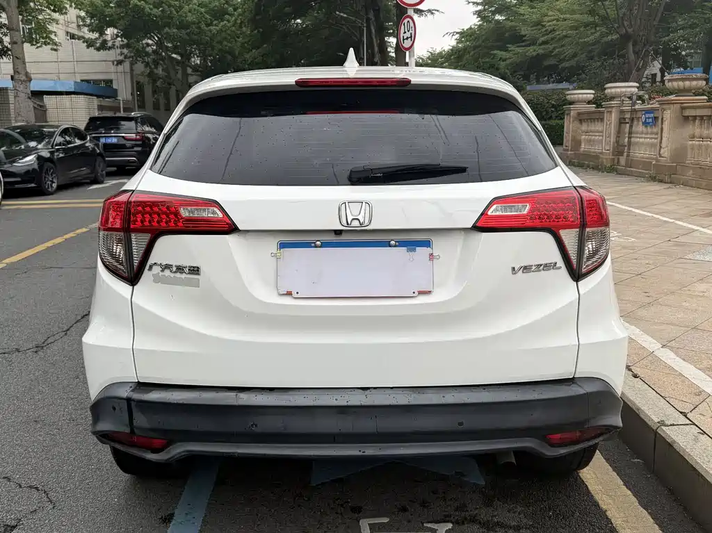 Honda Vezel 2021 — фото 3