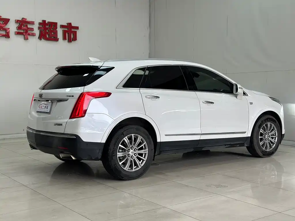 Cadillac XT5 2019 — фото 16