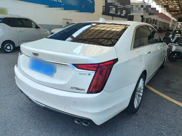 Cadillac CT6 2021