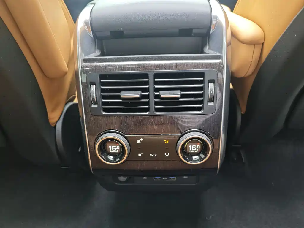 Land Rover Sport 2022 — фото 15