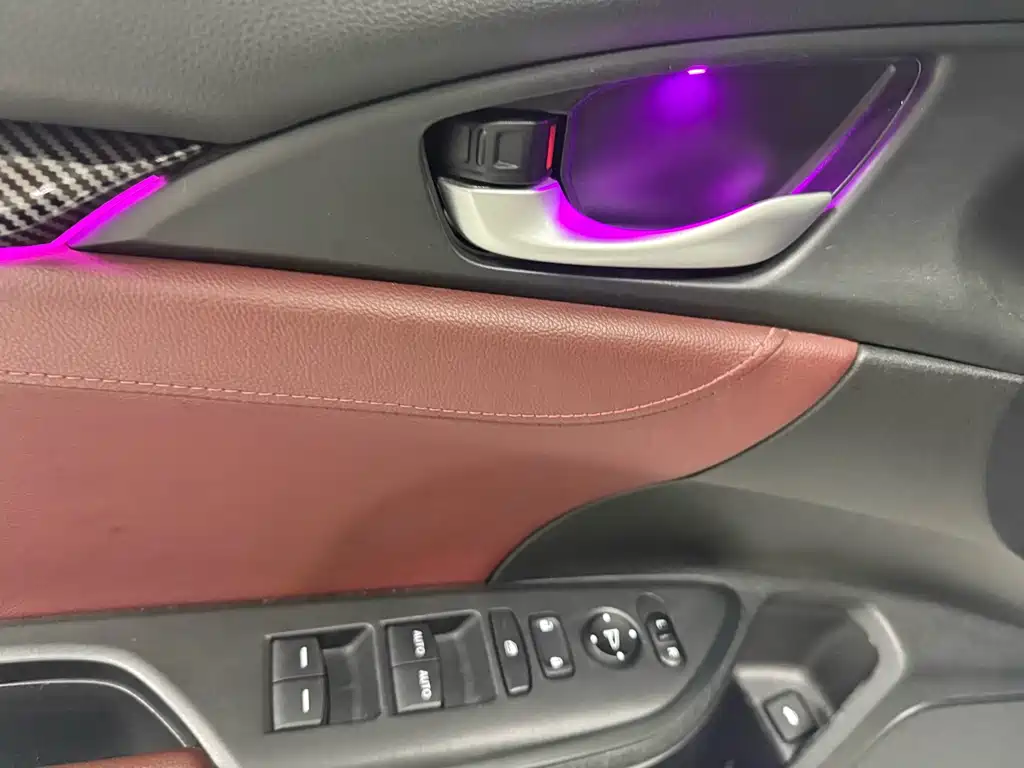 Honda Civic 2020 — фото 9