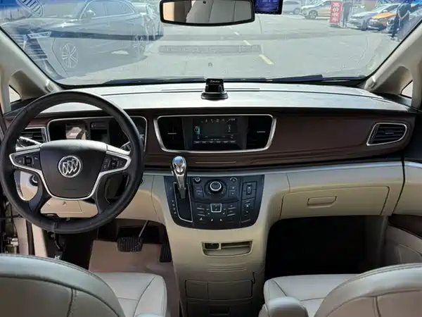 Buick GL8 2018