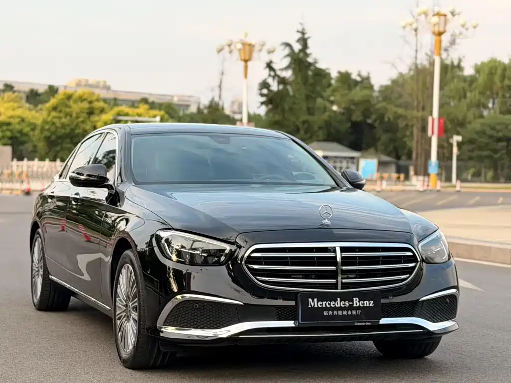 Mercedes-Benz E-Class 2021