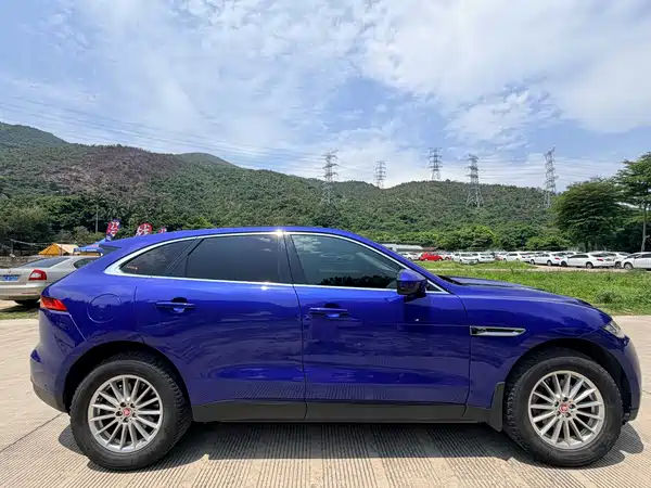 Jaguar F-PACE 2018