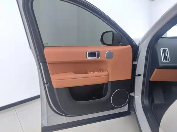 Li Auto L6 2024
