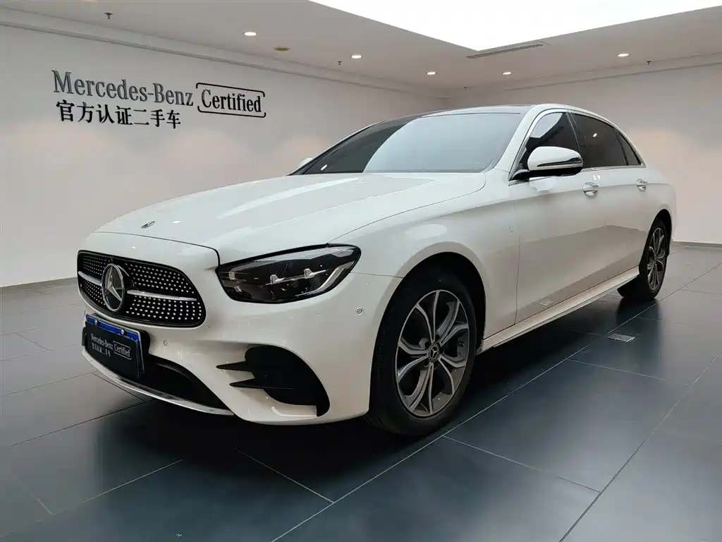 Mercedes-Benz E-Class 2023 — фото 1