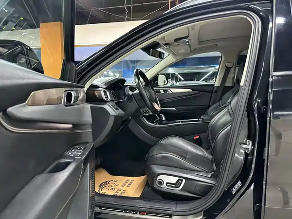 Lynk & Co 01 2019
