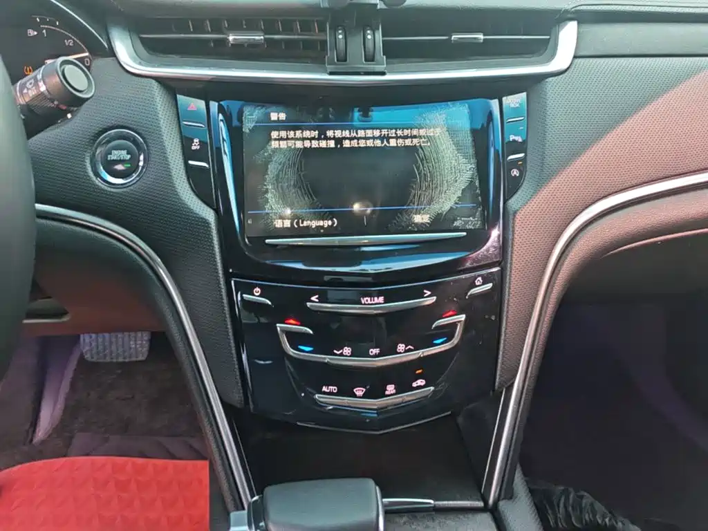 Cadillac XTS 2018 — фото 13