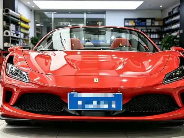 Ferrari F8 2022
